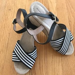 Lands’ End White Black Striped Wedges Shoes 8